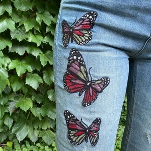 EMBROIDERED BUTTERFLY Jeans